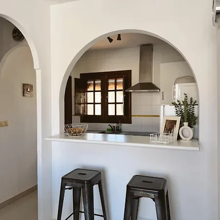 El Paraiso, 1 Bedroom 300m From The Sea