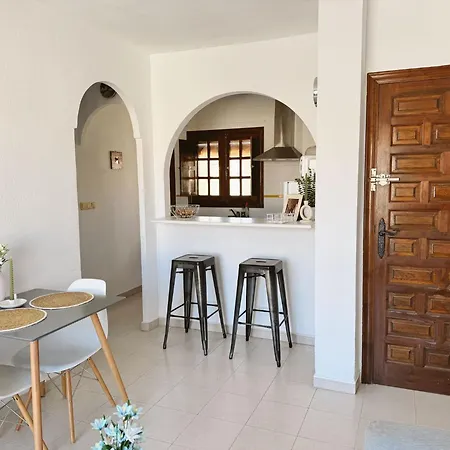 El Paraiso, 1 Bedroom 300m From The Sea Torrevieja