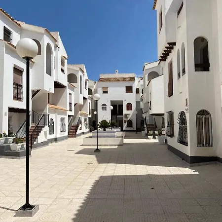 El Paraiso, 1 Bedroom 300m From The Sea
