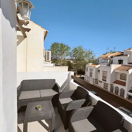 El Paraiso, 1 Bedroom 300m From The Sea Apartment Torrevieja