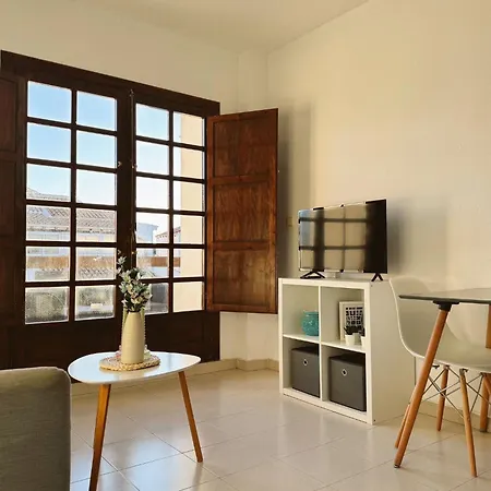 El Paraiso, 1 Bedroom 300m From The Sea Apartment Torrevieja